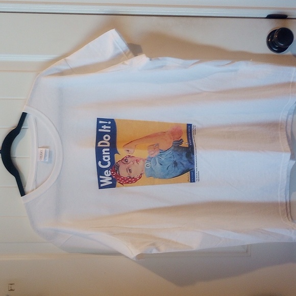 Rosie the Riveter T- Shirt - Picture 2 of 5